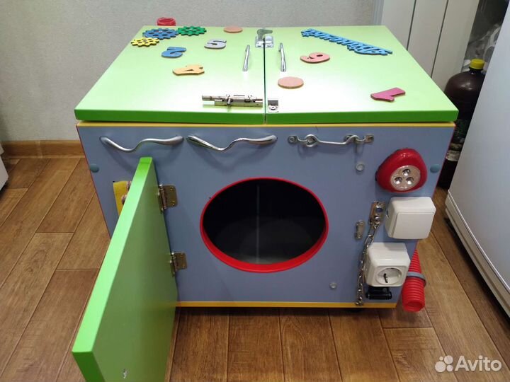 Бизикуб на колесах