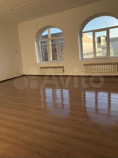 Свободного назначения, 800 м²