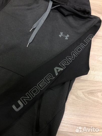 Спортивная кофта under armour