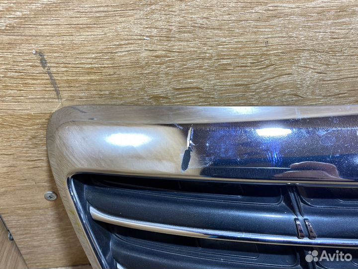 Решетка радиатора Toyota Crown S180 Арт. 130269