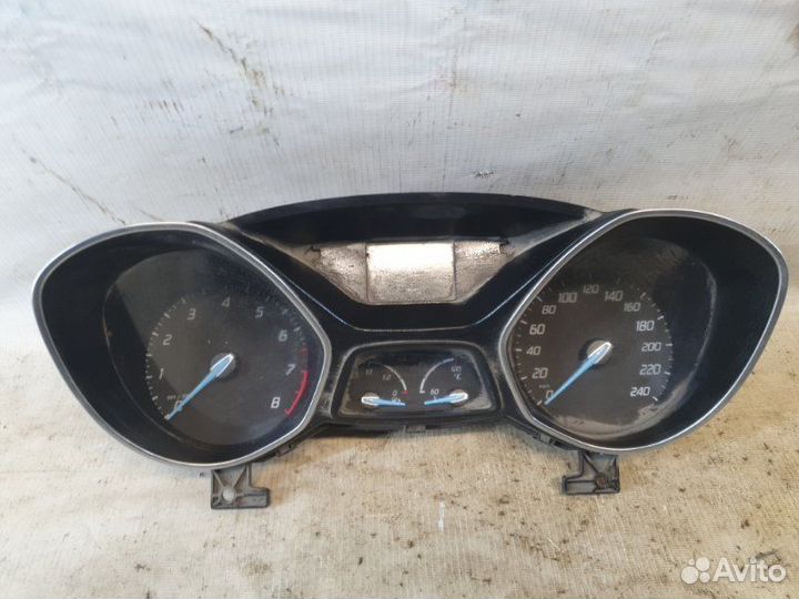 Панель приборов Ford Focus 3