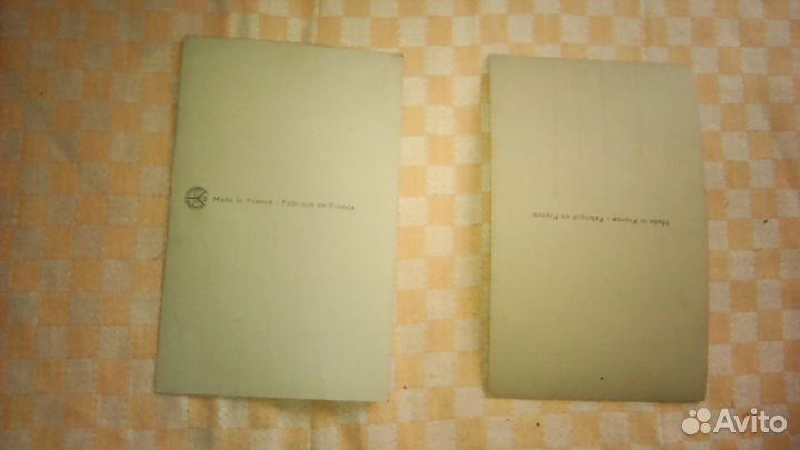 Антикварные открытки цветные.Девушки в кепи.Чистые