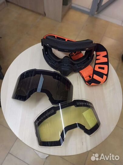 Очки для снегохода со сменными линзами