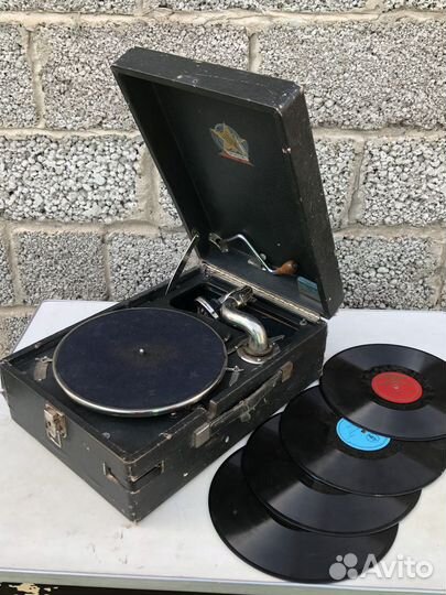 Патефон. главпласттрест + пластинки.СССР. 30-40-е