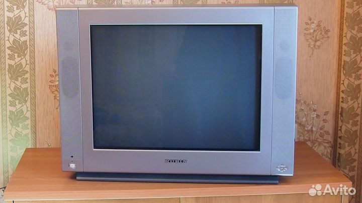 ЭЛТ телевизор 