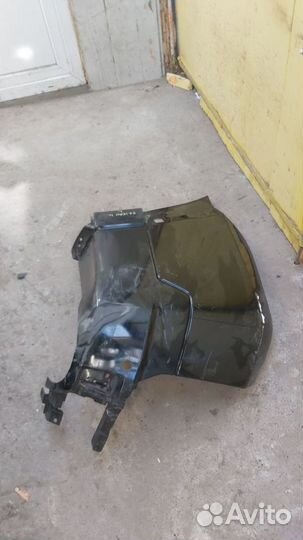 Задний бампер левая часть Mitsubishi Pajero с 2011