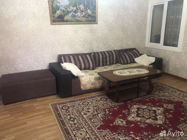 Диваны и холлы