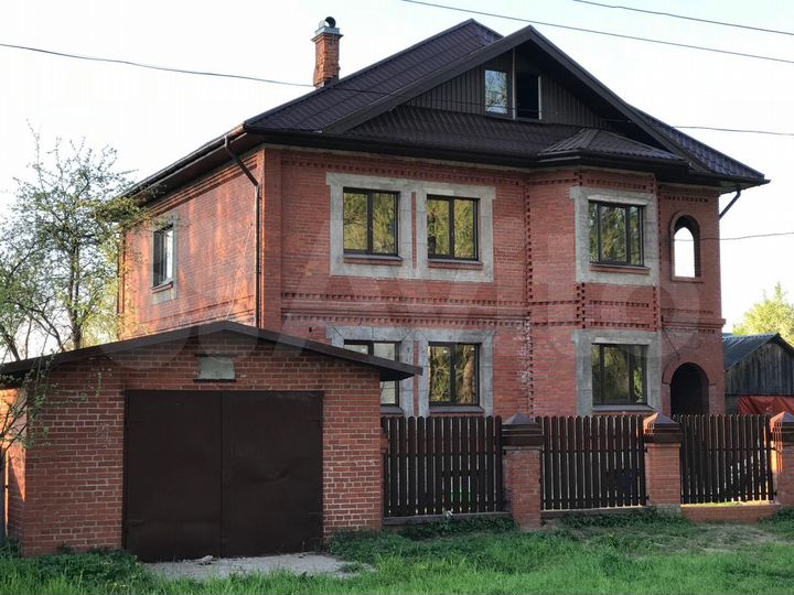 Дом 270 м² на участке 15 сот.