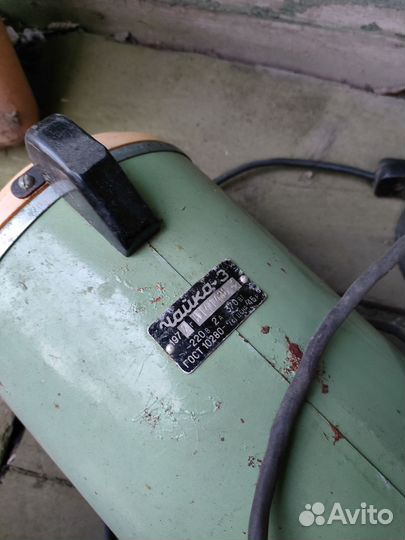 Пылесос Чайка 1972