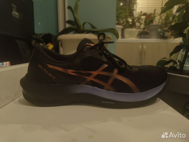 Беговые кроссовки Asics размер(38)