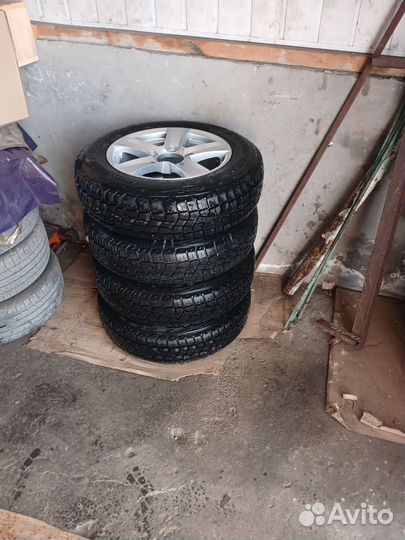 Шины диски и колеса на 16