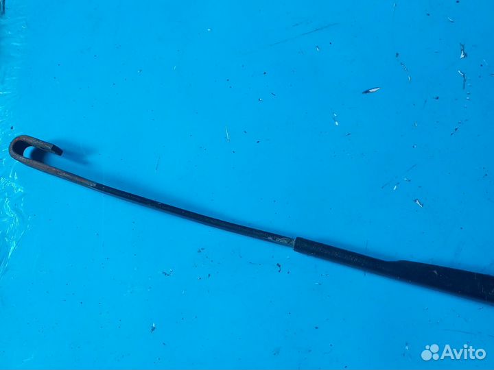 Поводок дворника левый daewoo matiz