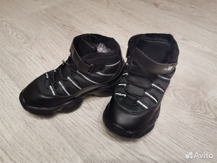 Детская обувь для мальчика новая