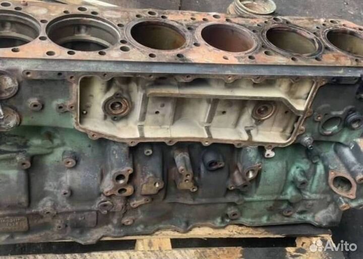 Блок цилиндров двигателя Volvo D16 G