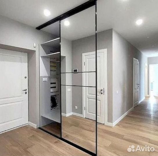 Распашной шкаф