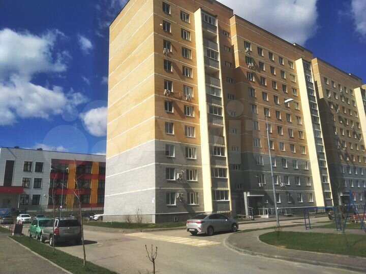 2-к. квартира, 67 м², 8/10 эт.