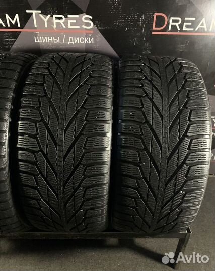 Nokian Tyres Hakkapeliitta R2 SUV 275/40 R20