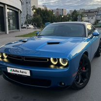 Dodge Challenger 3.6 AT, 2015, 69 000 км, с пробегом, цена 2 990 000 руб.