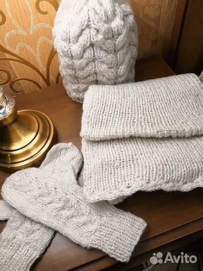 Варежки, шапка, шарф - ручная работа