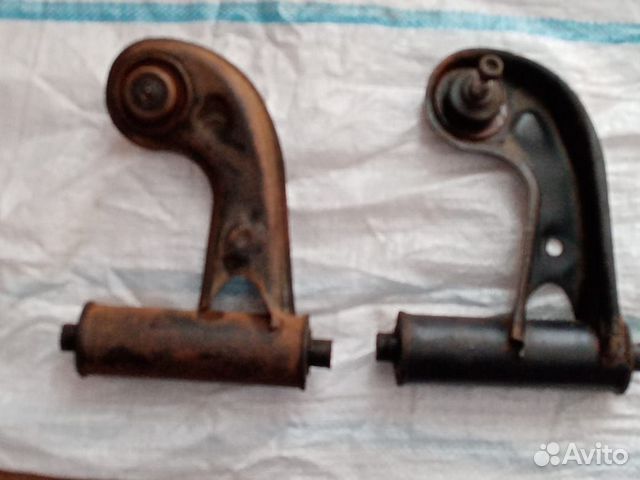 Рычаг передний верхний правый и левый Mersedes