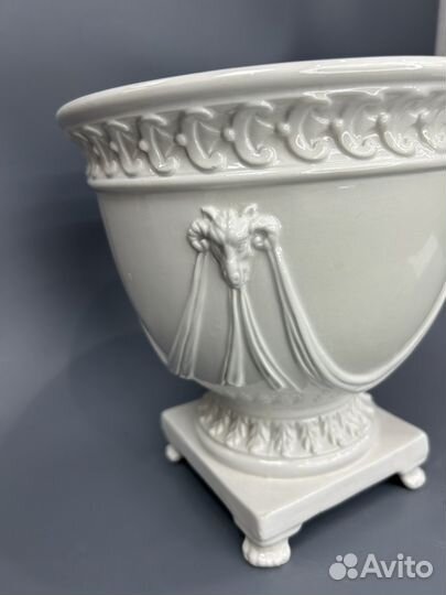 Кашпо для цветов(ваза)