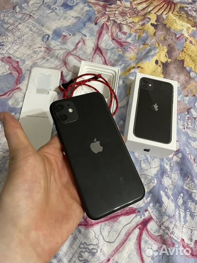 iPhone 11, 64 ГБ