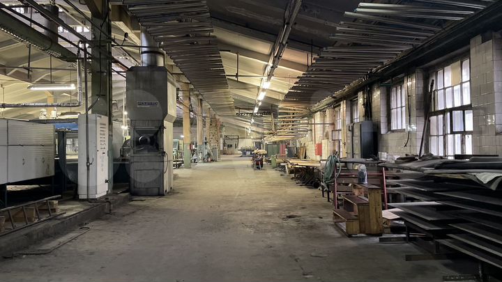 Склад/производство от 600 - 5000 кв м на ваське