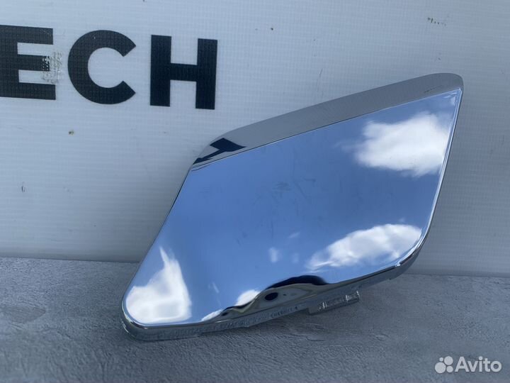 Заглушка буксировочного крюка Mercedes A1668851223