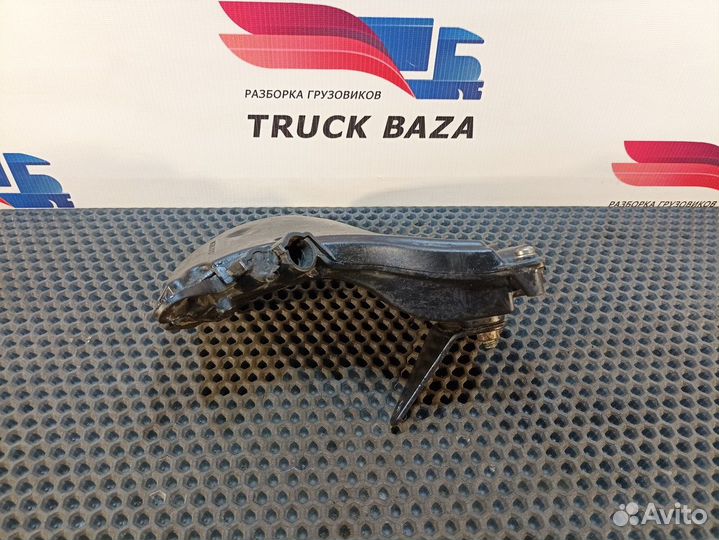 81254245009 Крышка кабельной шахты