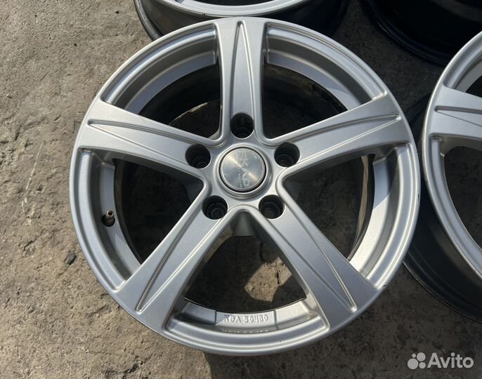 Литые диски R15 5x114.3