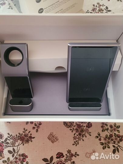 Беспроводная зарядка iPhone, Apple Watch, AirPods