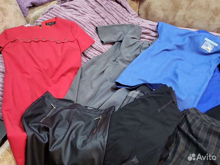 Продаются женские вещи