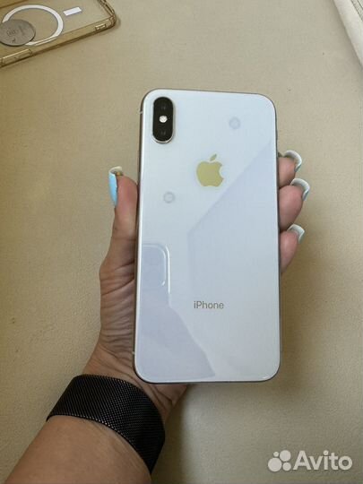 iPhone X, 64 ГБ