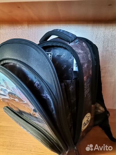 Портфель школьный DeLune