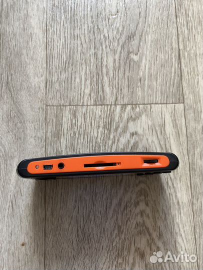 Портативная игровая приставка sega