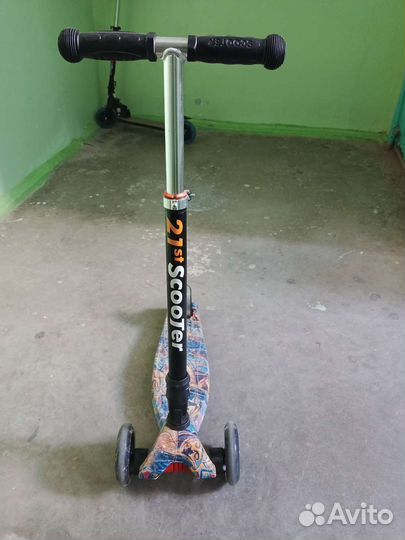 Продам детский самокат