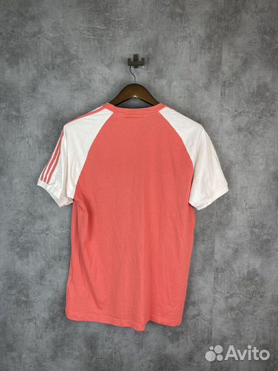 Футболка Adidas размер Л оригинал
