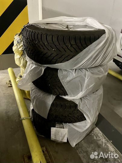 Nokian Tyres Hakkapeliitta R3 SUV 235/60 R18