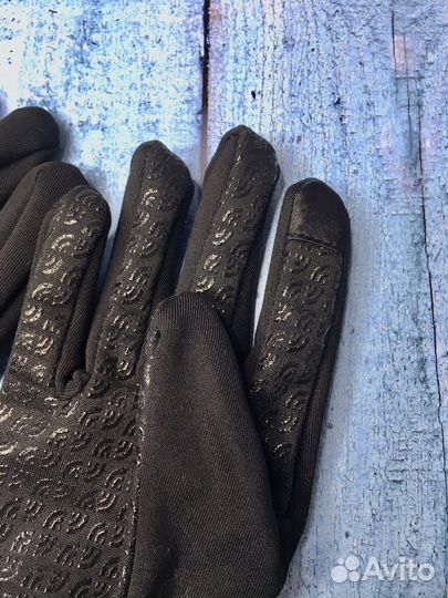 Перчатки TNF