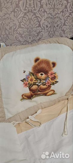 Бортики в кроватку с балдахином