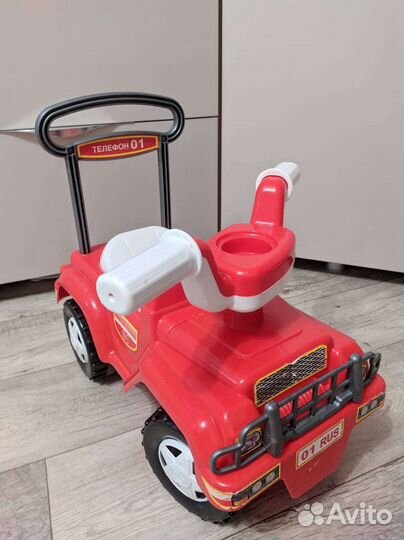 Детская машинка каталка