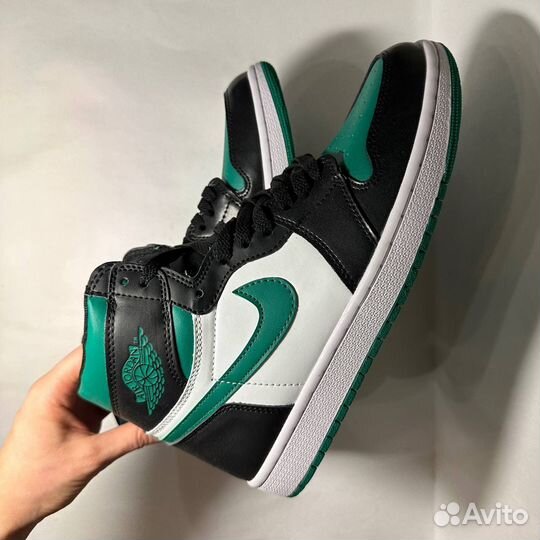 Кроссовки высокие Nike Air Jordan 1 LUX кожа новые