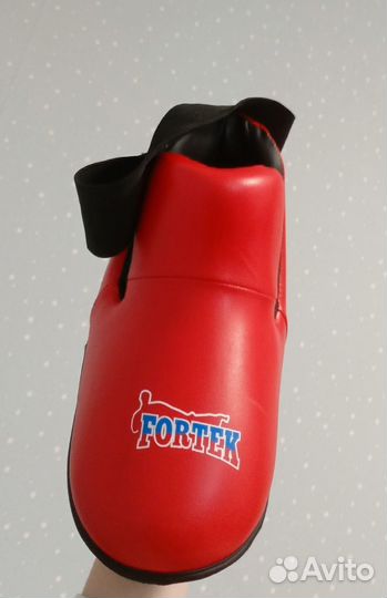 Амуниция и добок для тхэквондо