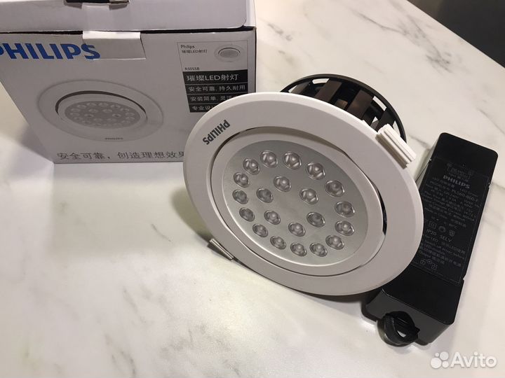 Светодиодный светильник потолочный Philips