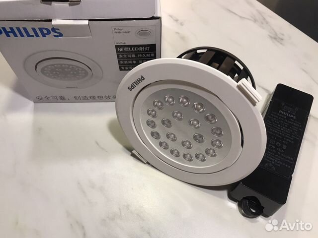 Светодиодный светильник потолочный Philips