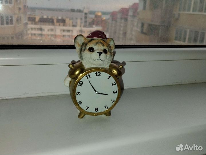 Фигурка тигра новогодняя