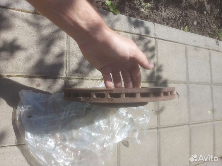 Тормозные диски на chrysler кроссфаер Crossfire