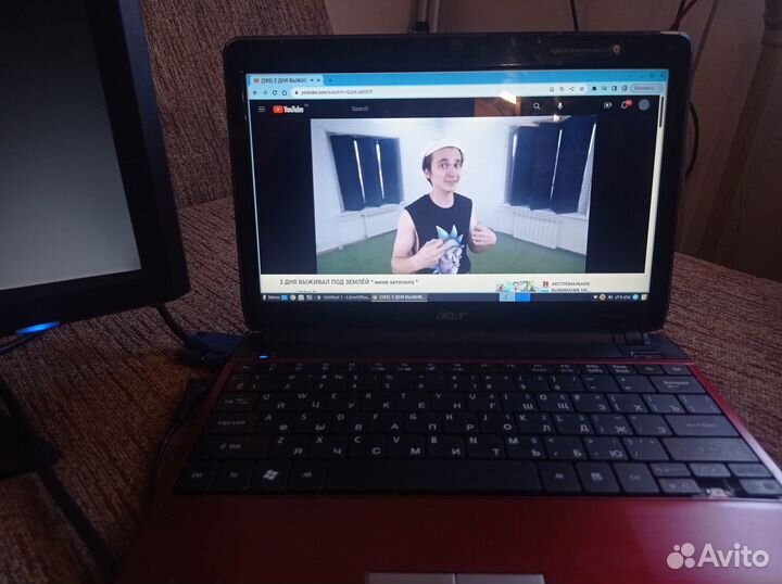 Ноутбук с дополнительным монитором