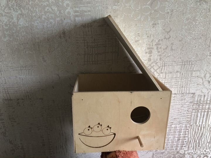 Домик-гнездо для волнистых попугаев