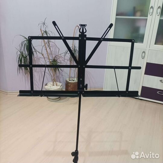 Пюпитр для нот Guitto GSS—03 с чехлом